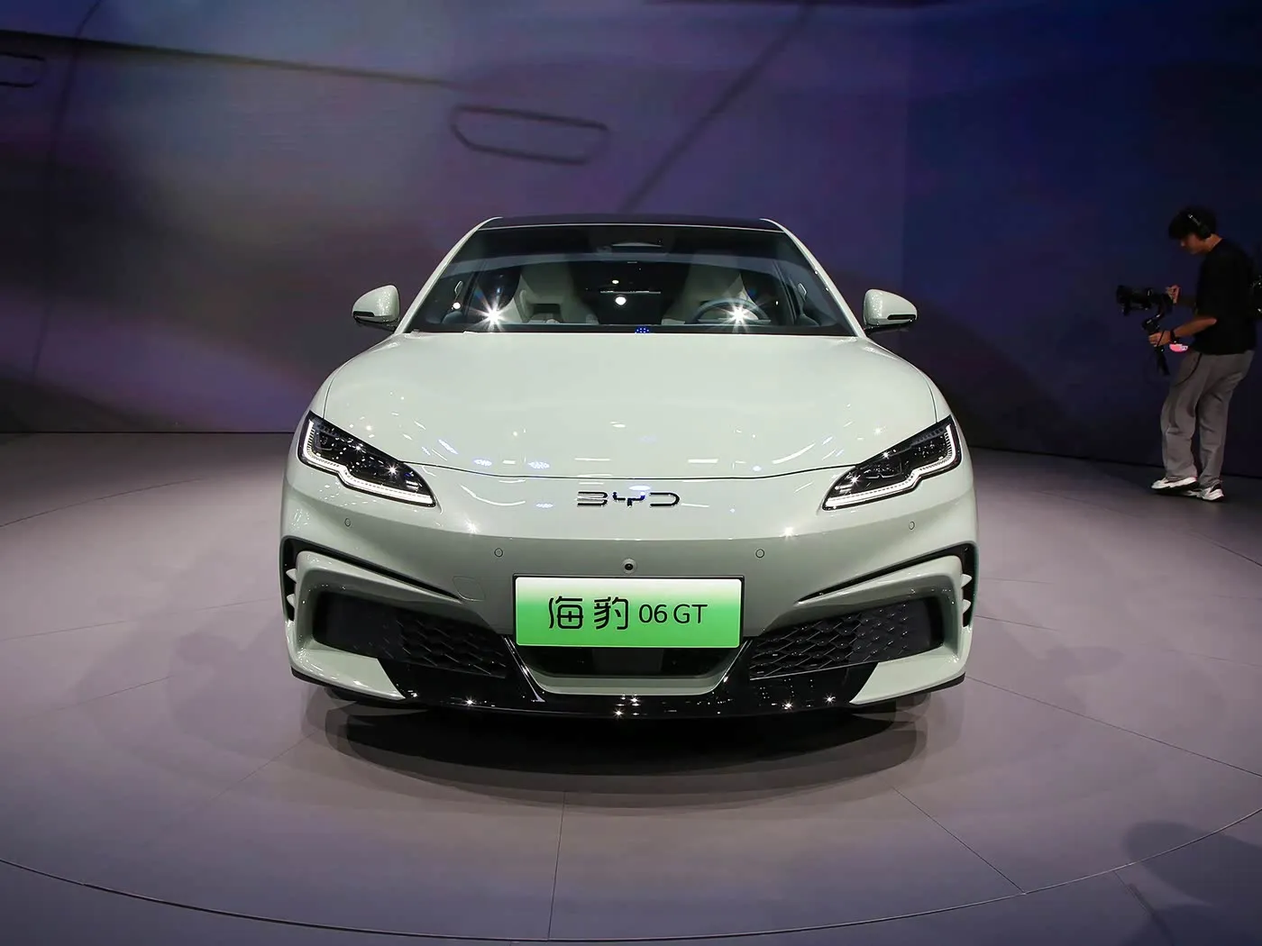 BYD Seal 06GT Heatwave Edition Electric Hatchback 550 AWD 3000W Power Motor 4x4 Mini Auto бо таҷрибаи чапи динамикӣ