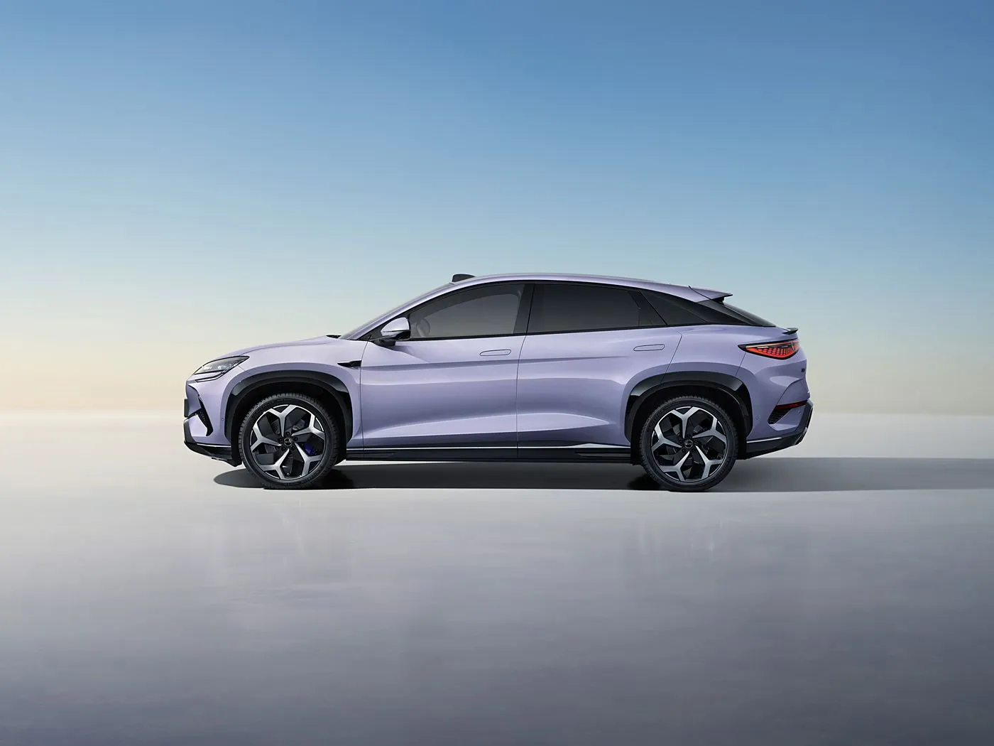 Byd баҳр шерҳои 07 DM-Ман мураккабии PHEV-и тӯлонии Кангде Кӯмак