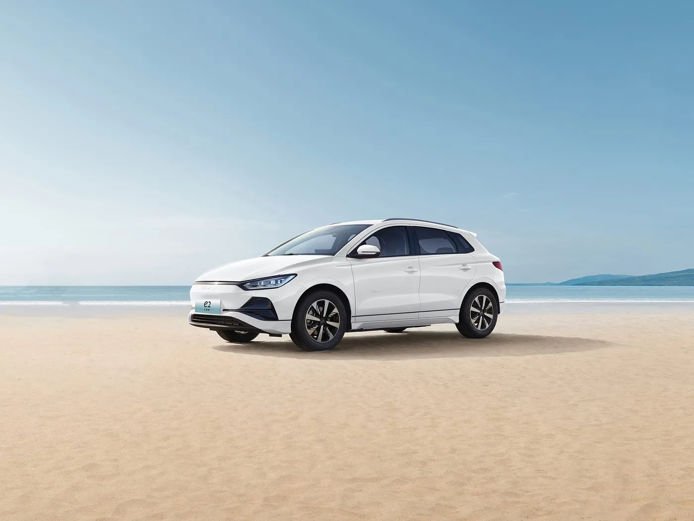 BYD E2 Luxury Electric EV Sedan SUV Hatchback Мошини рули чап бо муҳаррики батареяи литийӣ Мошини нави энергетикии Чин