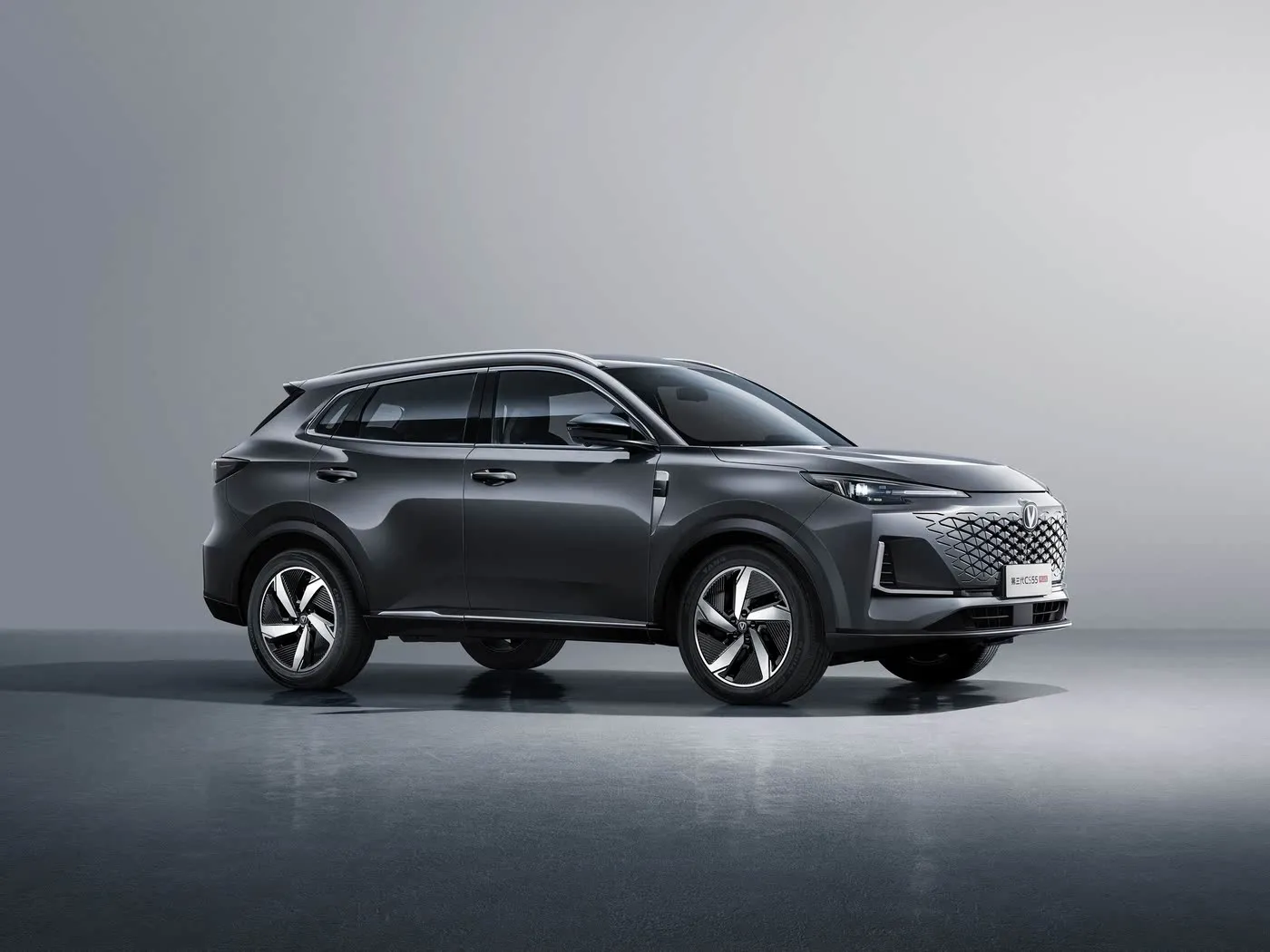 Changan CS55 PLUT SEV 190 км / соат COMING / H