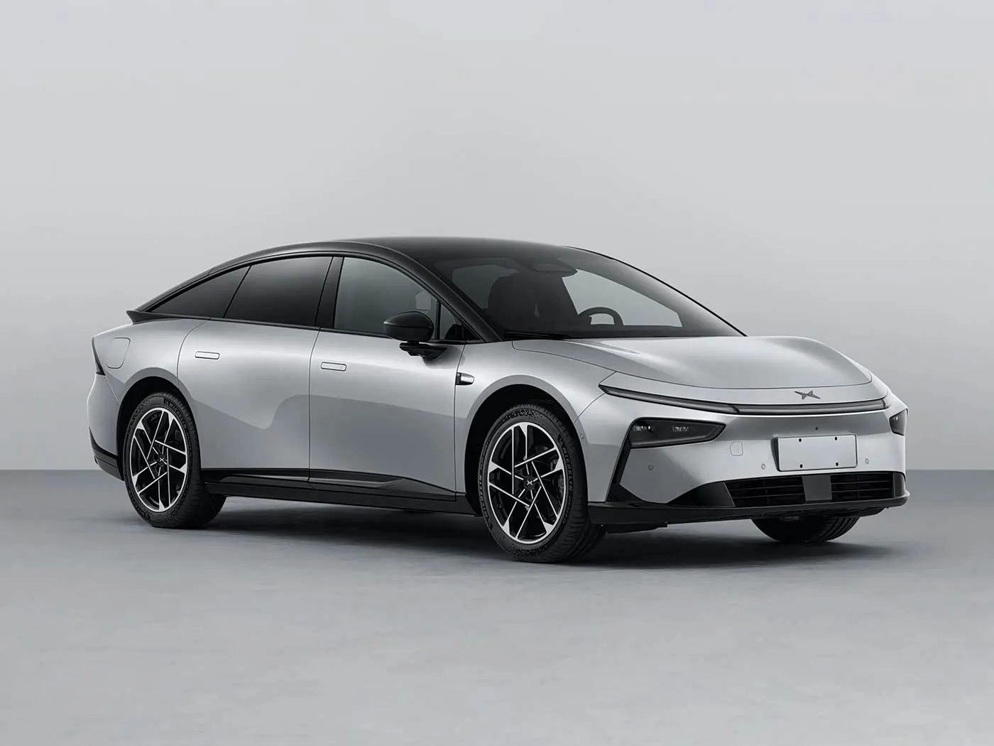 Logistics of luxury minivans 2026