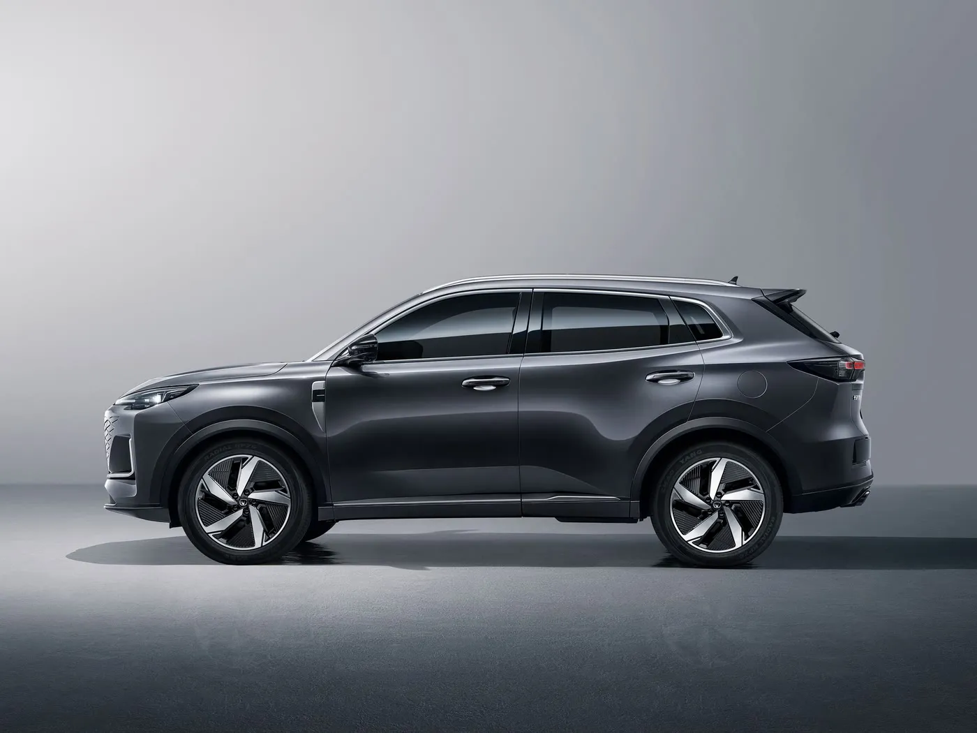Changan CS55 PLUT SEV 190 км / соат COMING / H