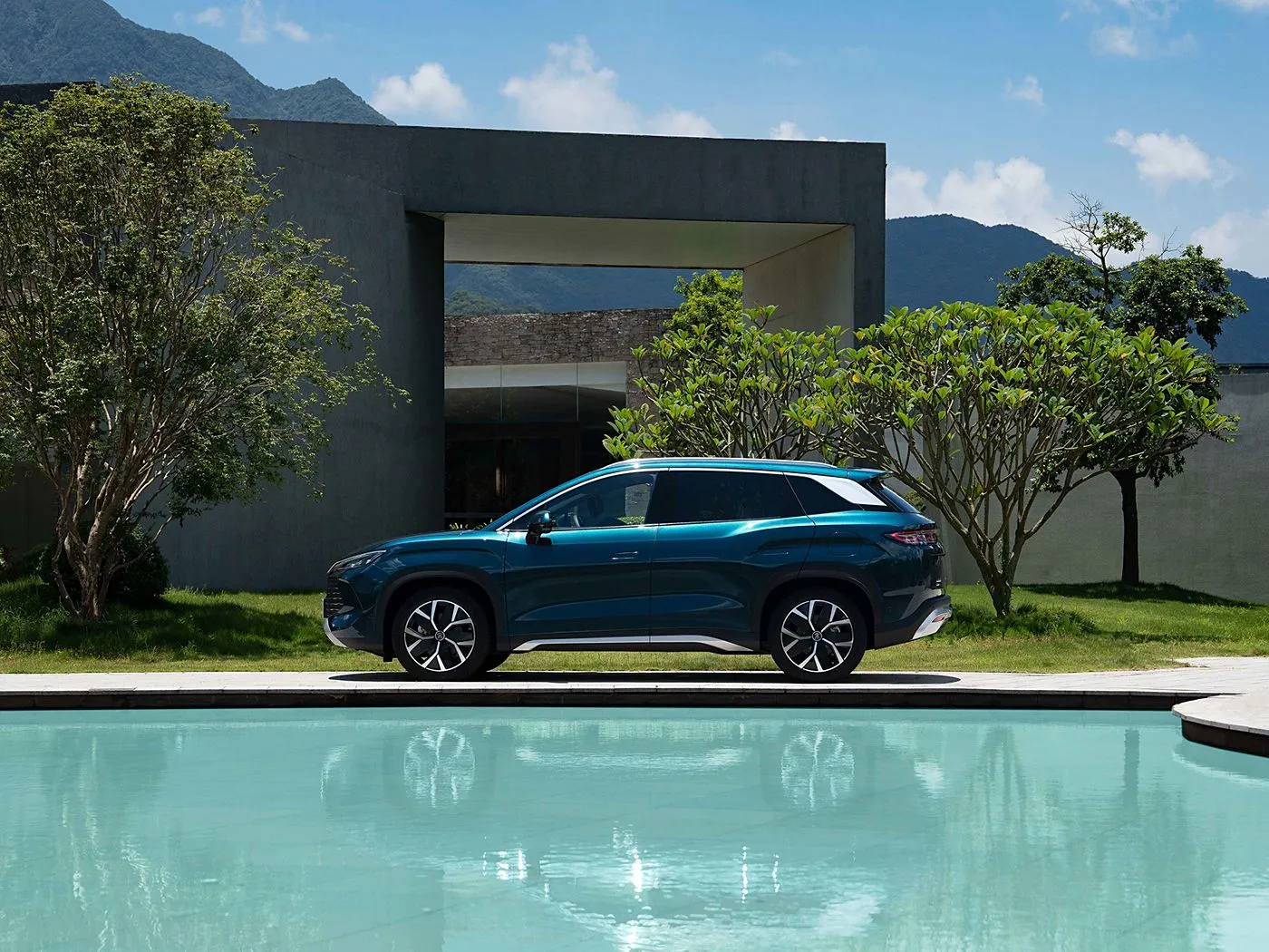 BYD SURW L DM-IDUT PLED SUV SUV SUV SUV SUV SURVACTESTIOL НИГОҲ ДОРАД 2.0 Камерҳои тафсон 360 ° Камера 360 °