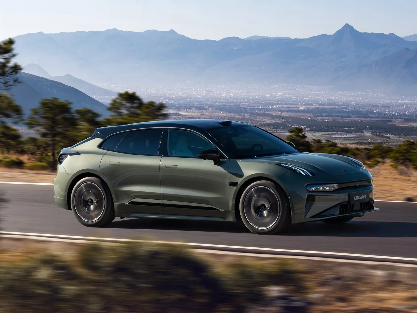 Zeekr 001 Electric 5-Seat Hatchback Сифати баланд 4WD 705 км Мошини нави энергетикӣ