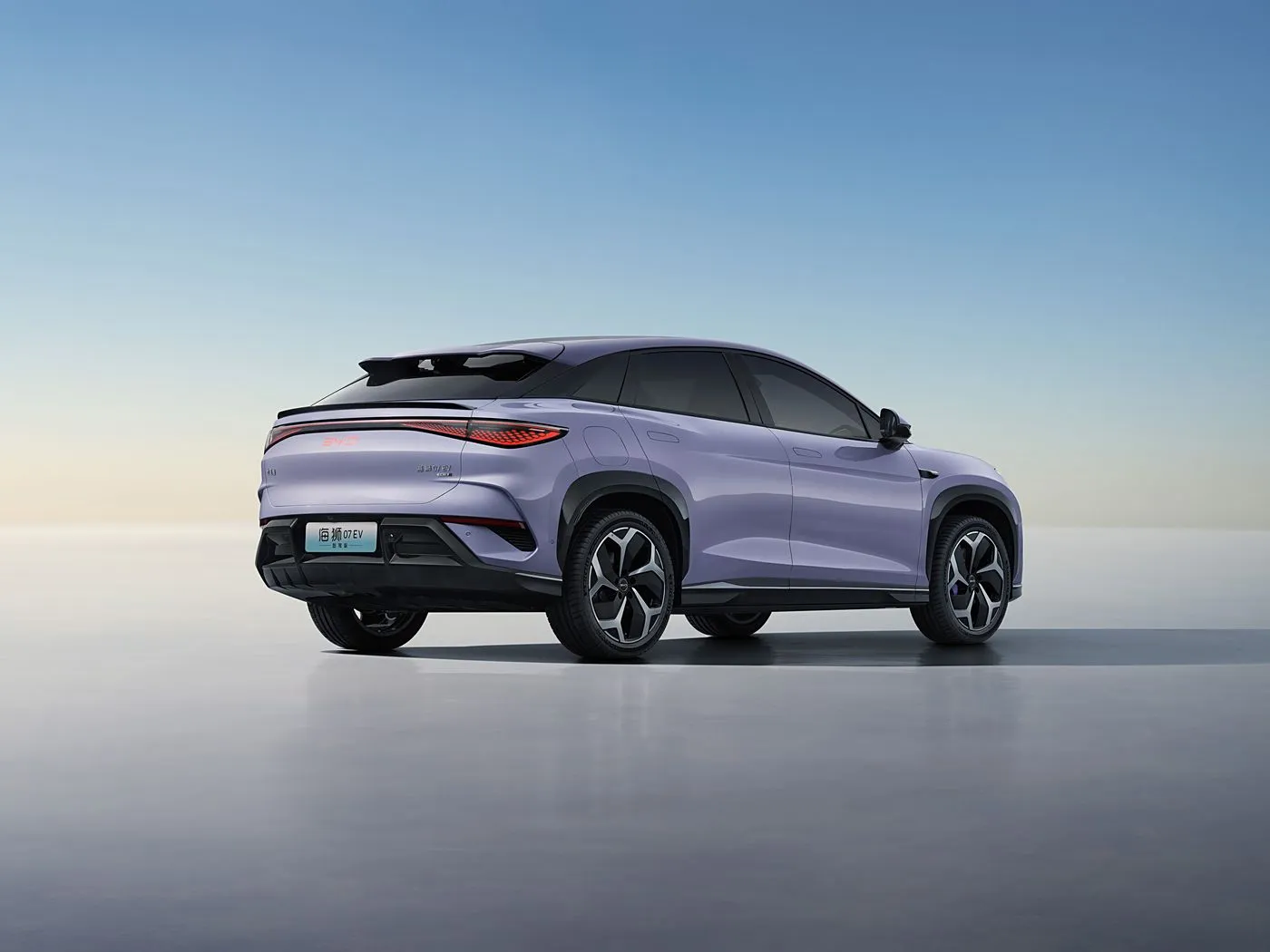 Byd баҳр шерҳои 07 DM-Ман мураккабии PHEV-и тӯлонии Кангде Кӯмак
