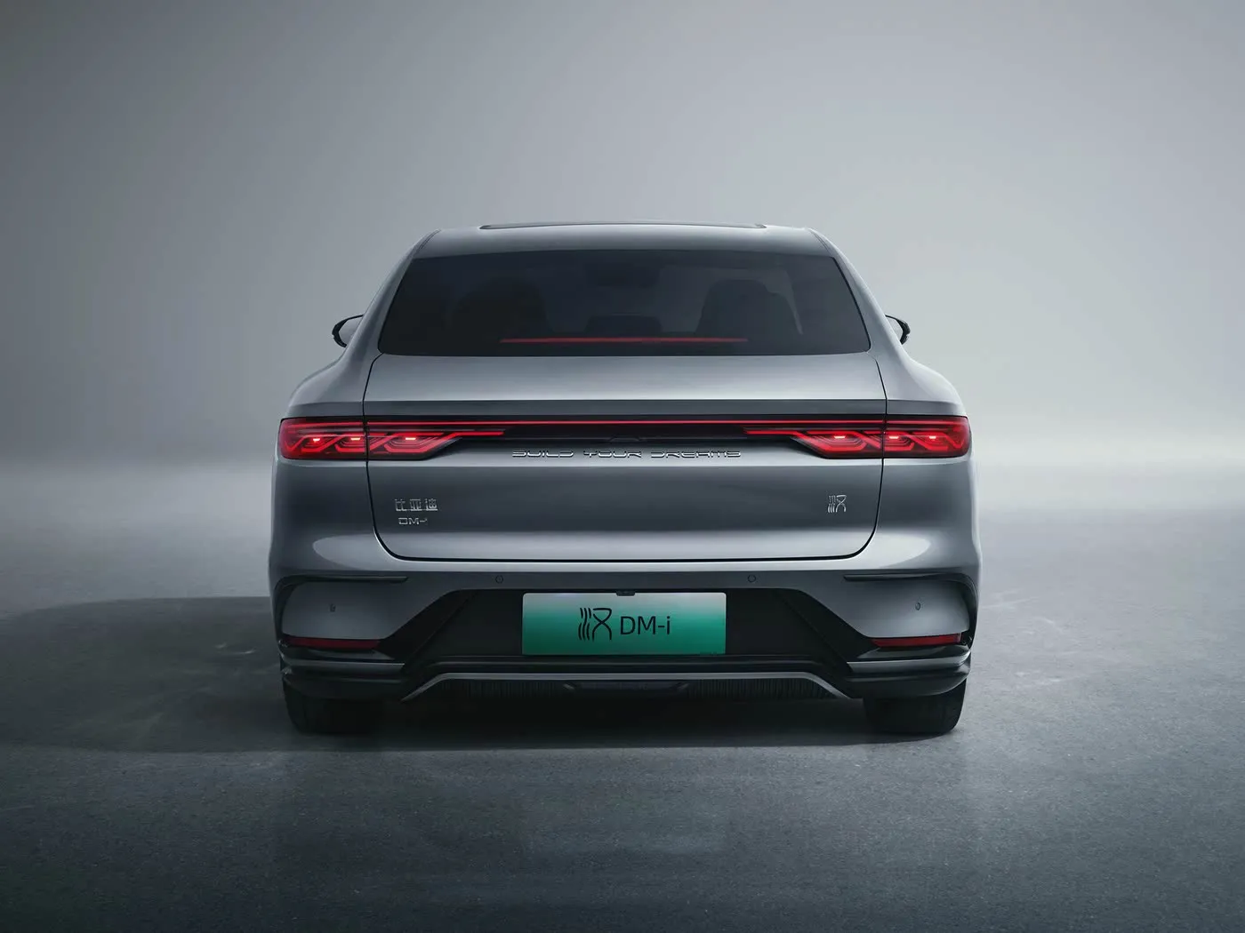 Byd han ev / dm-i истеҳсоли боҳашамат бо қудрати дугона ва канораҳои нав